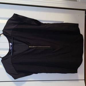 Vylette black top size Large